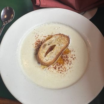 Martin's Tavern - Breakfast & Brunch Near Me - Washington, DC, District of Columbia