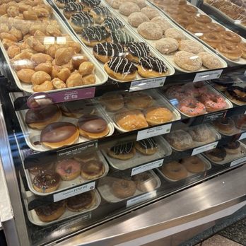 Krispy Kreme - Coffee & Tea Near Me - Seattle, Washington