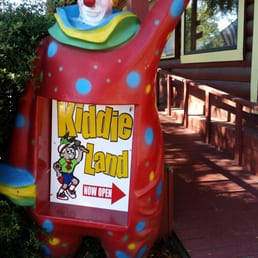 Entrance to kid attractions Entrance to kid attractions