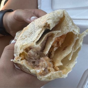 Castillo's Mexican Restaurant - Bean cheese and rice burrito. Terrible tasted like fat free canned beans - Mexican Near Me - Mariposa, California