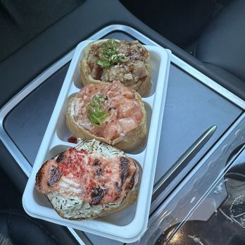 Atoyubu - Myungran crab, fresh salmon - Korean Near Me - Walnut, California