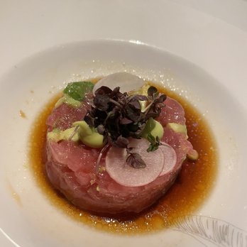 Polo Lounge - Tuna Tartare - New American Near Me - Beverly Hills, California Polo Lounge - Tuna Tartare - New American Near Me - Beverly Hills, California