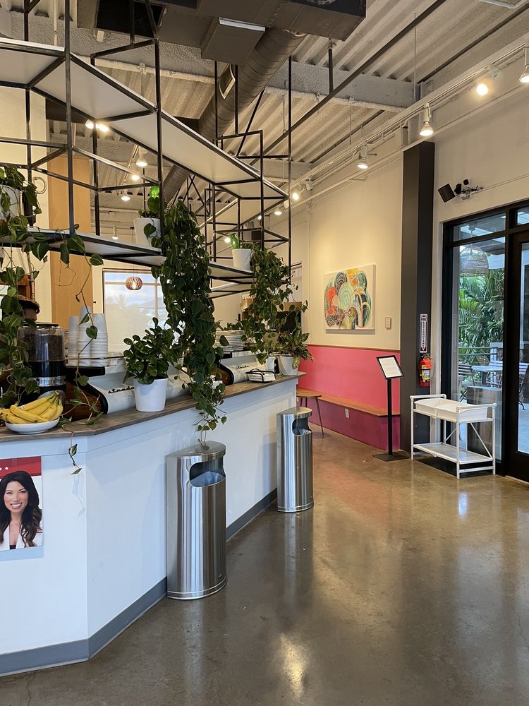 Akamai Coffee Wailea 