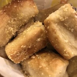 Almond crunch bites