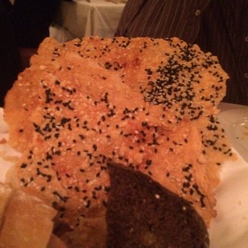 RL Restaurant - Awesome cheese crackers in the bread basket - New American Near Me - Chicago, Illinois RL Restaurant - Awesome cheese crackers in the bread basket - New American Near Me - Chicago, Illinois