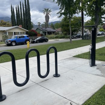 Lucinda Garcia Park - Bike area with pole of repair tools - Parks Near Me - Monrovia, California Lucinda Garcia Park - Bike area with pole of repair tools - Parks Near Me - Monrovia, California