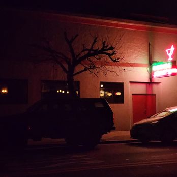 Mario & John's - Outside - Cocktail Bars Near Me - Petaluma, California