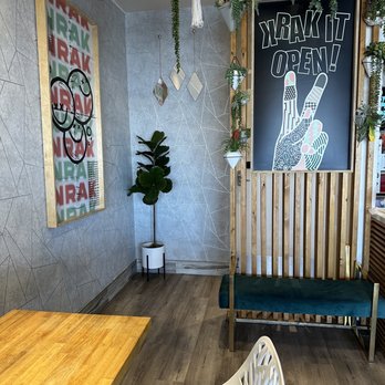 Krak Boba - Wall in front of the bathroom - Bubble Tea Near Me - Corona, California