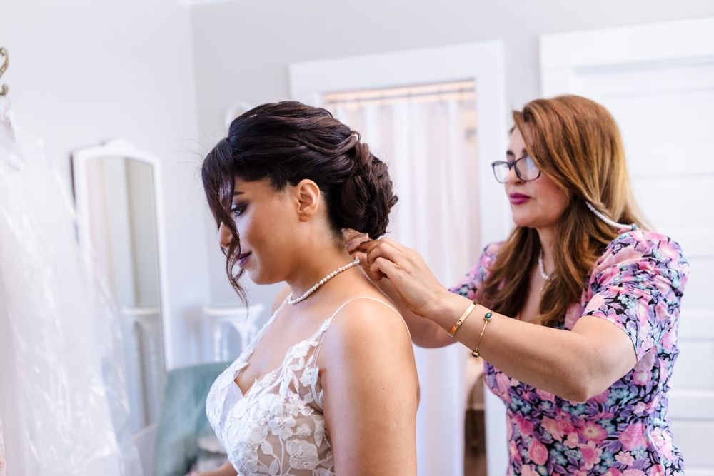 Camelia Beauty Academy Logo