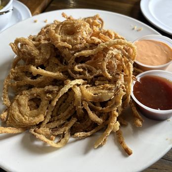J & R Steak House - Onion straws - Steakhouses Near Me - Islip, New York