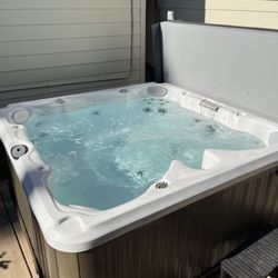 Norcal Spas - Jacuzzi Hot Tub
