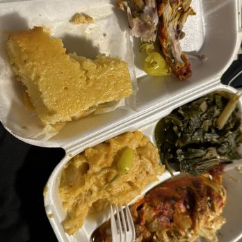 Big Daddy's Kick’n Chicken - a meal in a styrofoam container - Chicken Shop Near Me - Inglewood, California