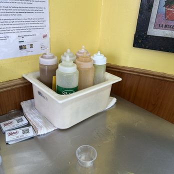 Roberto's Mexican Food - Del Mar - Salsas - Mexican Near Me - Del Mar, California
