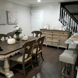 Stanley's Bedding & Furniture - Love my set!