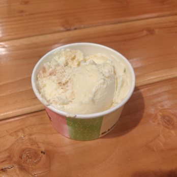 The Screamery - Single scoop Ooey Gooey Buttercake - Ice Cream & Frozen Yogurt Near Me - Chandler, Arizona