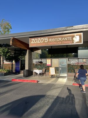 Zozo's Ristorante by null