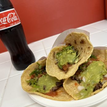Tacos 1986 - three carne asada tacos and mexican coke - Tacos Near Me - Santa Monica, California Tacos 1986 - three carne asada tacos and mexican coke - Tacos Near Me - Santa Monica, California