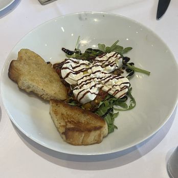 Trattoria Amici - Burrata con Pepperoni e Olive - Italian Near Me - Glendale, California Trattoria Amici - Burrata con Pepperoni e Olive - Italian Near Me - Glendale, California