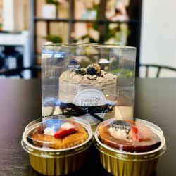 Sweet Garden Japanese Cheesecake - Basque cheesecakes and an Oreo cake