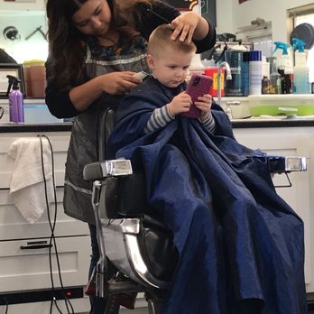 Barry's Barber Shop - Barbers Near Me - Tehachapi, California