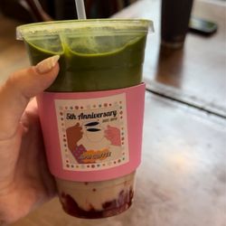 APM coffee - NEW ice strawberry matcha latte 20oz