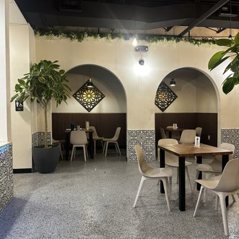 MOTW Coffee - Seating - Coffee & Tea Near Me - Alpharetta, Georgia