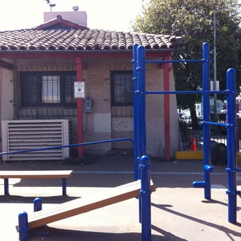 Lincoln Square Recreation Center - Adult workout area w/pull-up bars! Why don't more playgrounds include an adult area for those not there w/children? - Playgrounds Near Me - Oakland, California Lincoln Square Recreation Center - Adult workout area w/pull-up bars! Why don't more playgrounds include an adult area for those not there w/children? - Playgrounds Near Me - Oakland, California