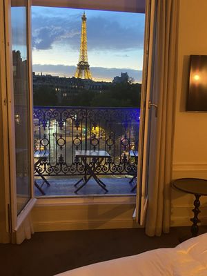 Hôtel La Comtesse Tour Eiffel by null