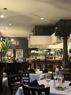 Buck's Restaurant by null