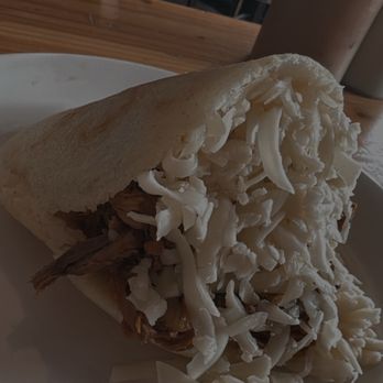 Arepas Cafe - Pelua Arepa - Venezuelan Near Me - Astoria, New York