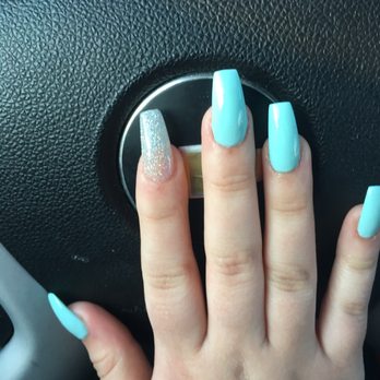 Nails 4U - Nail set. - Waxing Near Me - Sterling, Virginia