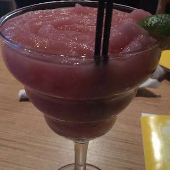 Buffalo Wild Wings - Strawberry daiquiri - Chicken Wings Near Me - Oswego, Illinois