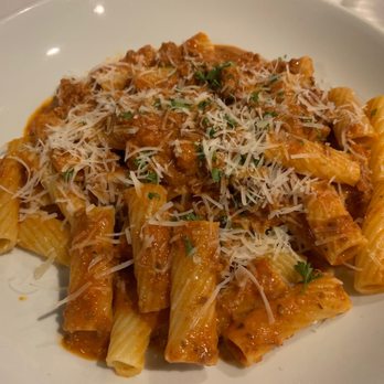 MA'S Italian Kitchen - Rigatoni Bolognese - Italian Near Me - Burbank, California