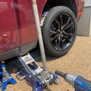 Supreme Mobile Tire - Mobile tire replacement service - Roadside Assistance Near Me - Dallas, Texas Supreme Mobile Tire - Mobile tire replacement service - Roadside Assistance Near Me - Dallas, Texas