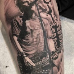 Tribute Tattoo Parlor