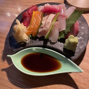 Konban - Sushi Platter - Izakaya Near Me - New York, New York Konban - Sushi Platter - Izakaya Near Me - New York, New York