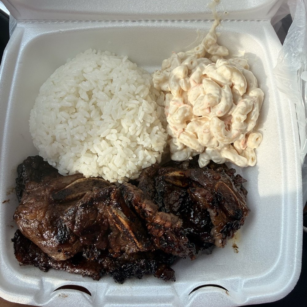 Island Eats Hawaiian BBQ - Beef Short Rib BBQ plate The sides are rice and macaroni salad - Hawaiian Near Me - Greenville, North Carolina Island Eats Hawaiian BBQ - Beef Short Rib BBQ plate The sides are rice and macaroni salad - Hawaiian Near Me - Greenville, North Carolina