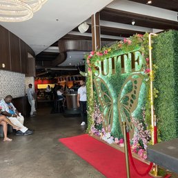 SUITE FOOD LOUNGE - Updated October 2024 - 755 Photos & 777 Reviews