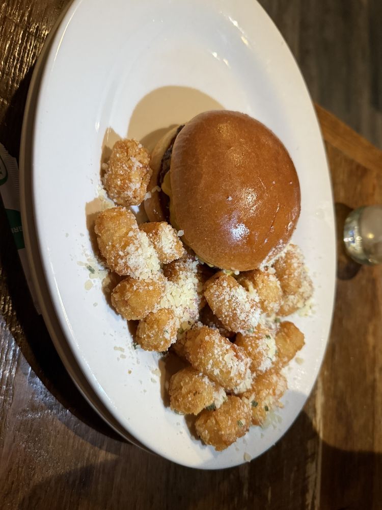 Food from Baker Street Burgers