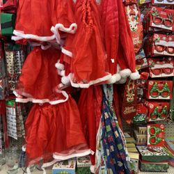 Dollar Tree - Skirt Christmas