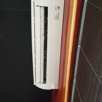 Engine No 9 - Filthy moldy air conditioner by the bar. - Burgers Near Me - Saint Petersburg, Florida