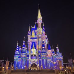 Magic Kingdom's Enchantment Fireworks