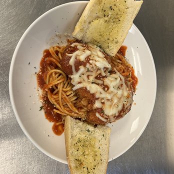 The Lookout Kitchen - Spaghetti and meatballs. - American Near Me - Broken Bow, Oklahoma The Lookout Kitchen - Spaghetti and meatballs. - American Near Me - Broken Bow, Oklahoma