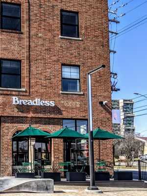 Breadless by null