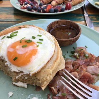 Goji Lounge Café - Pancakes - Cafes Near Me - Lagos, 08