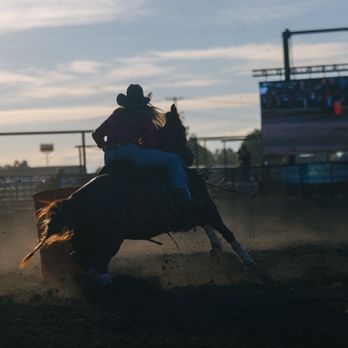 Valley View Rodeo - Barrel Racing - Rodeo Near Me