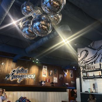 El Viejon - Lots of seating around - Seafood Near Me - San Diego, California