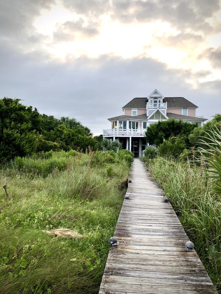 ATWOOD VACATIONS & REAL ESTATE with photos Updated August 2024 16