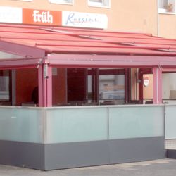 Trattoria Rossini - Blick auf die verglaste Terrasse
