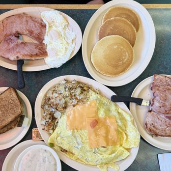 Mr Allison's - Breakfast & Brunch Near Me - Arlington Heights, Illinois